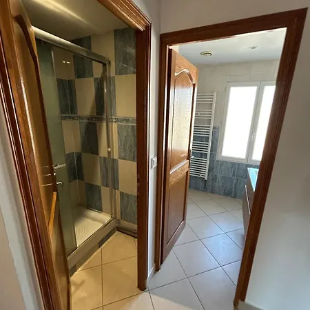 Grande Maison De 4 Holiday home